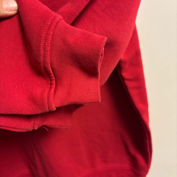 Vintage White and Red Floral Embroidered sweater - Picture 3 of 5